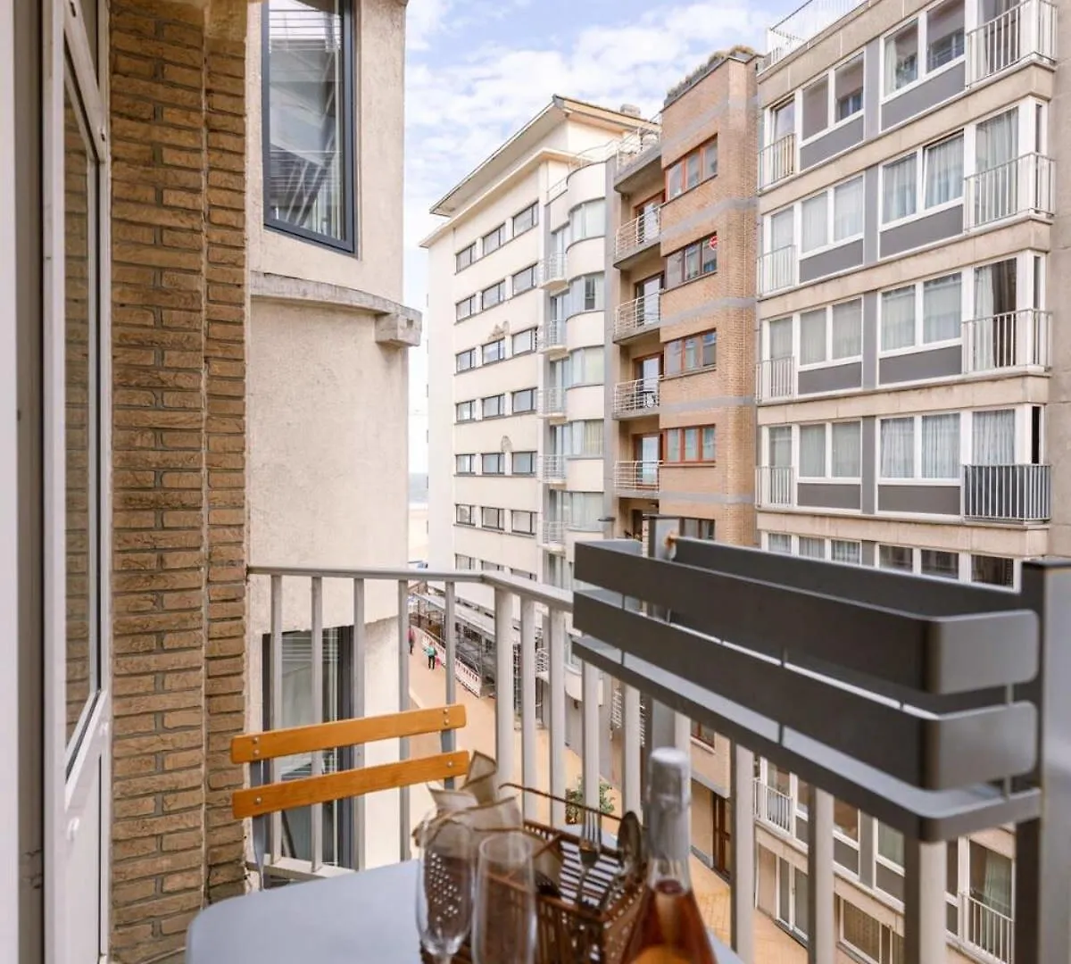 Huswell - Warm & Cozy Lateral Seaview Apartment Ostende